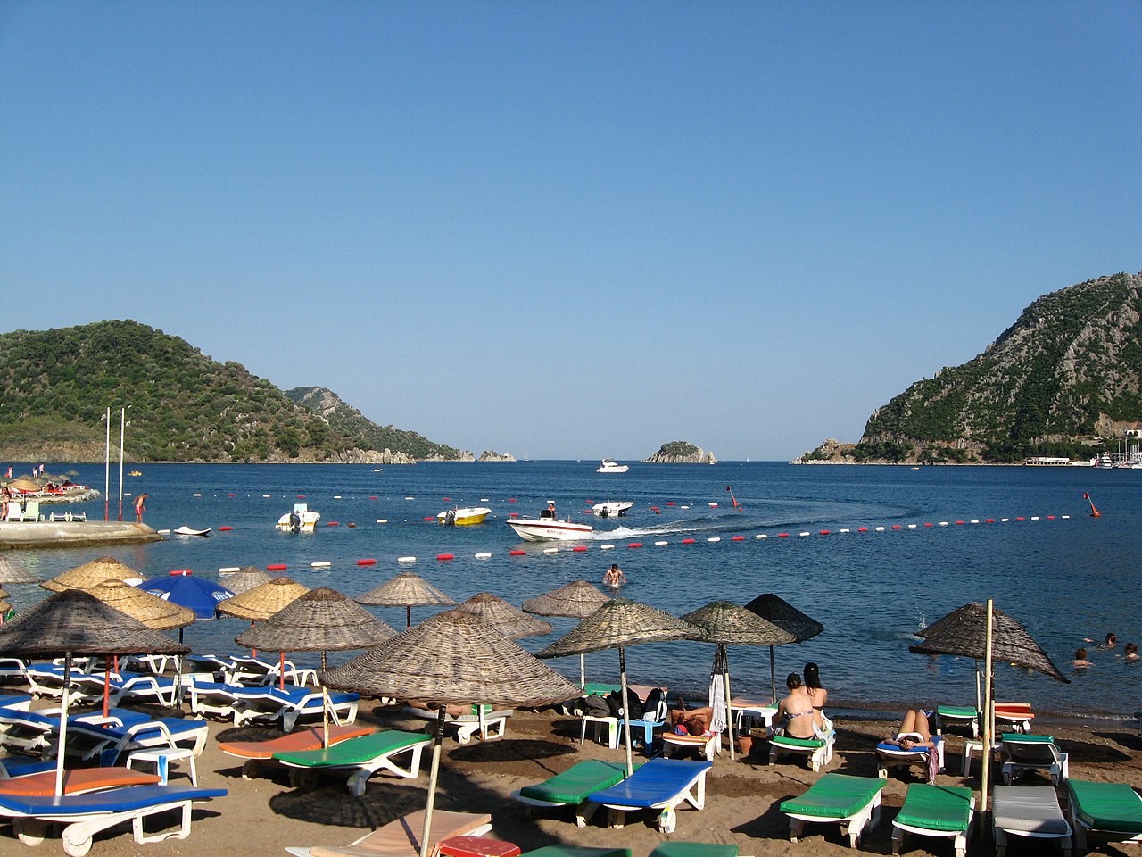 Water sports on Marmaris beach